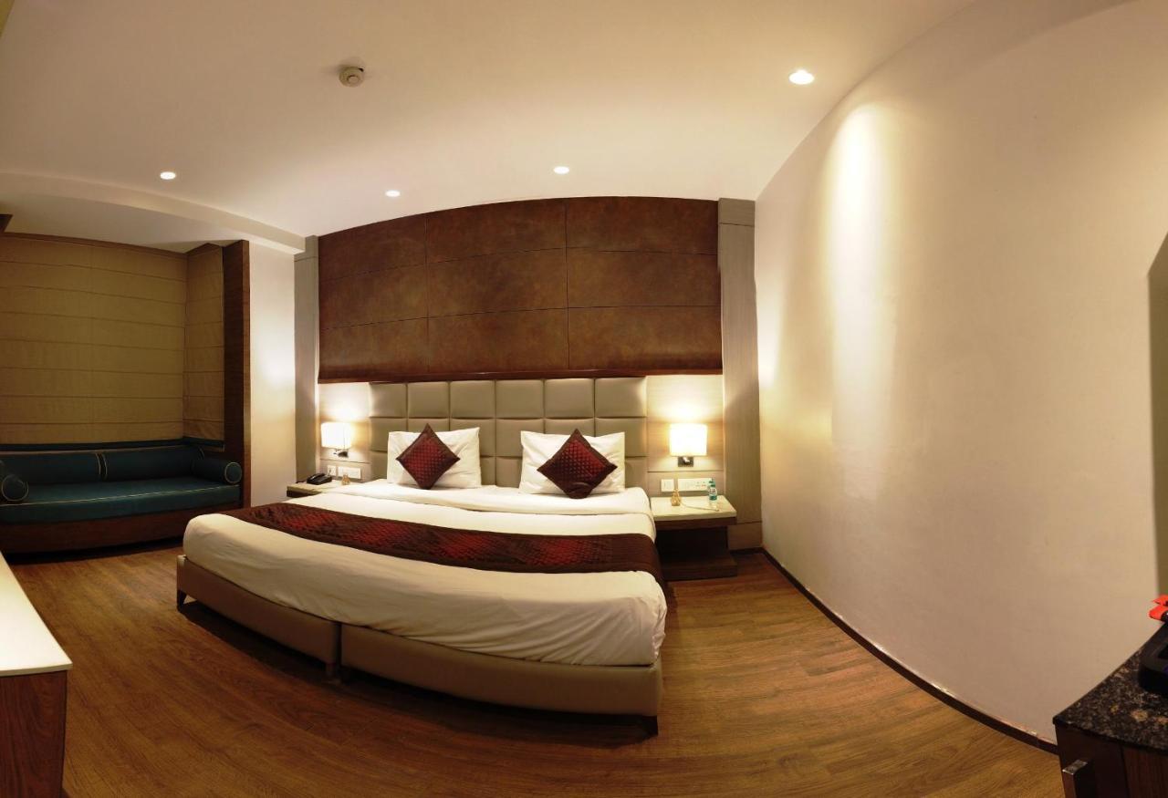 Lemonwood Suites By F9 Hotels - Trivoli Garden Chhatarpur New Delhi Exterior photo