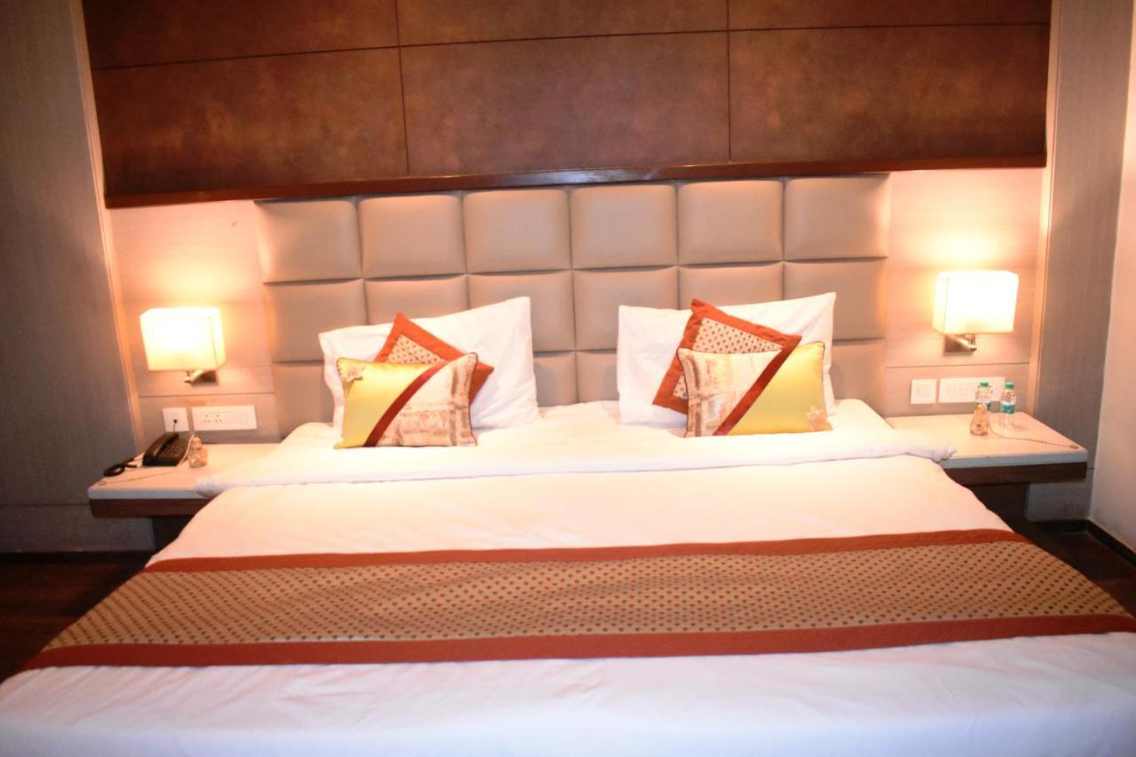 Lemonwood Suites By F9 Hotels - Trivoli Garden Chhatarpur New Delhi Exterior photo
