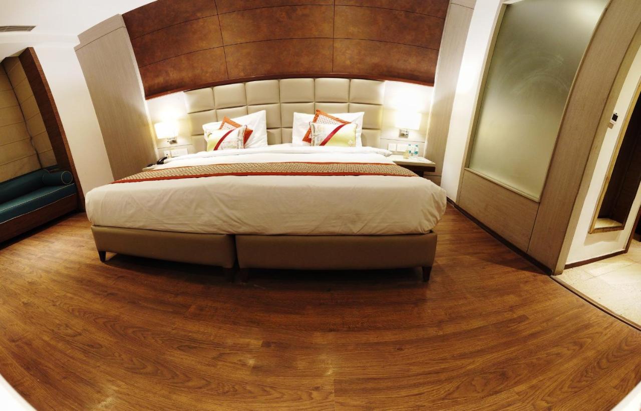 Lemonwood Suites By F9 Hotels - Trivoli Garden Chhatarpur New Delhi Exterior photo