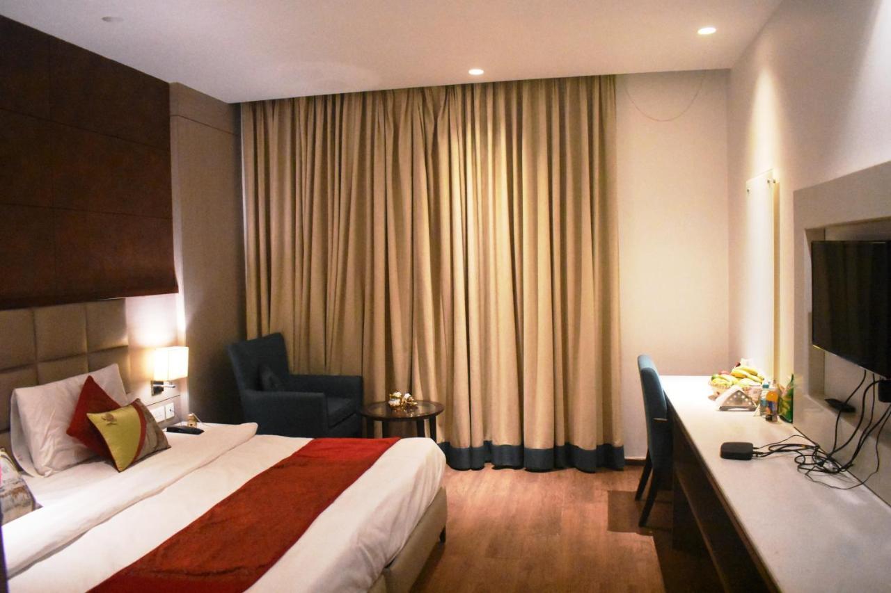 Lemonwood Suites By F9 Hotels - Trivoli Garden Chhatarpur New Delhi Exterior photo